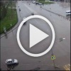 Пьяный россиянин не вписался в поворот, после чего его китайский автомобиль за секунду вспыхнул огнём