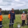В Березовском районе спасатели помогли грибникам выбраться из леса,...