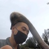 Страусы обожают лысых людей.