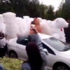 В подмосковном Красногорске на день рождения заказали сразу 100 белых медведей-аниматоров — почти всех, кто работает в Москве и области