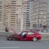 Две иномарки столкнулись на эстакаде в Новосибирске
