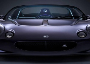Из обычного Lotus Elise сделали одноместный монстр с центральной посадкой.