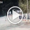 Велосипедист ударил камнем по голове инспектора парка в Челябинской области.