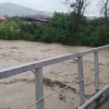 Автобус с пассажирами сорвался в реку из-за подтопления в Краснодарском крае...