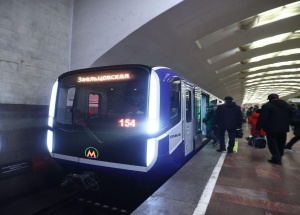 Новосибирцы недовольны новыми поездами метро «Ермак» С 2025 года в...