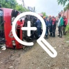 В Хабаровском крае перевернулся автобус с 30 детьми, ехавшими на экскурсию в зоосад.