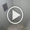 В одном из домов на Омской улице Нижневартовска тип обогатил культурно лифт многоквартирного дома.