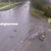 Сегодня днем на перекрёстке Бардина-Громова компания девушек влетела в ограждение на автомобиле