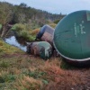 Три вагона тепловоза с 15 цистернами сошли с рельсов в Ленинградской области, следователи проверяют версию о диверсии — губернатор