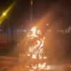 Во Вьетнаме мужчина внезапно и без видимых причин устроил самосожжение у...