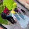 В Ленобласти мужчина поймал 10-летнего школьника, который матерился на детской площадке, и оттаскал его за шкирку