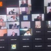 Мем дня: чиновник из Минсокращения бедности Узбекистана вышел на видеосозвон с секретаршей на коленях.