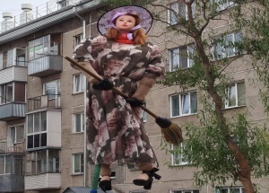 Весёленький арт-объект появился в одном из дворов Первомайского района 🌇 Мы в...