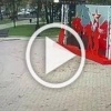 В сквере имени Кирова неизвестный сломал элемент объемной фотозоны, установленной к 9 Мая.
