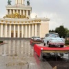 На ВДНХ заметили машину семьи Уизли из «Гарри Поттера». 🇷🇺 Источник: ЧП МОСКВА