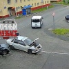 В Шерегеше две легковушки не смогли разъехаться на улице...