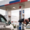 Россиянам предлагают заправлять автомобили водой