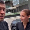 Чувак заключил с девушкой безумное пари — Катя должна была проползти под днищем BMW X7, не задев саму машину. Результат удивил.