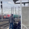 Мужчина внезапно скончался прямо на станции  «Первомайская» в Новосибирске