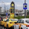 Ограничения на продажу бензина постепенно ослабляют