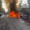 Машина сгорела дотла после аварии в Новосибирске. По словам очевидцев, 