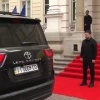 Зеленский плюнул в сторону ног короля Швеции Карла XVI Густава после того,...