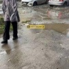 На улице Забалуева несколько автомобилей завязли в щебне 🌇 Источник: ЧП...