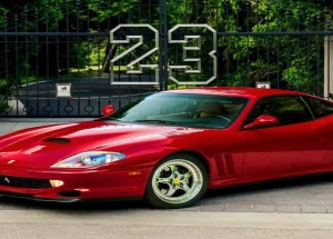 Ferrari 550 Maranello Майкла Джордана установила новый рекорд на аукционе — за красный суперкар 1997 года отдали $2,7 миллиона (₽225 миллионов).