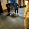 В Воронеже троих парней отправили в нокаут после косого взгляда