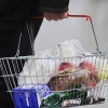 В Кузбассе за неделю подорожали курица, гречка и хлеб — а картофель подешевел на 7%