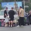 Во Владивостоке участники ДТП в ожидании сотрудников ДПС внезапно...