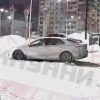 В Казани мужчина вылил свои экскременты из ведра прямо у подъезда. Он...