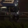 Молодые девушки избили женщину-водителя троллейбуса в Петербурге.