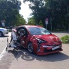 😱 Двое 15-летних подростков врезались на мотоцикле в красный «Приус» в Уссурийске, после чего их госпитализировали в городскую больницу, сообщает краевая прокуратура.