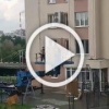 Доставка по-Кузбасски случилась в одном из дворов...