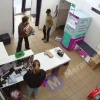 На Новочеркасском проспекте мужчина устроил погром в пункте выдачи заказов....