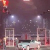 Рэпер Макан и блогер Михаил Литвин, находящиеся в розыске военкомата, устроили эффектное шоу, спалив дорогую BMW прямо на сцене во время концерта в Москве