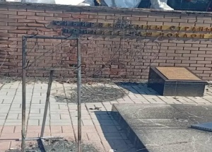 В Черепанове подростки подожгли венки у Вечного огня