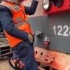 В Питере сотрудник РЖД пытался изнасиловать электровоз