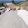 «Вот такие катастрофы у нас»: дорога полностью обрушилась в Дагестане после мощных паводков