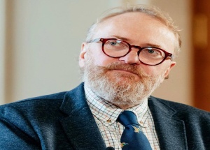 Антидепрессанты превращают россиян в геев* и алкоголиков, уверены в Госдуме