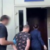 Молодой парень жестоко расправился с женщиной и её приёмным сыном в...