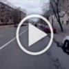 В Москве велосипедист неудачно открыл сезон.