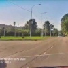 Юный велосипедист едва не попал под колëса автомобиля в...