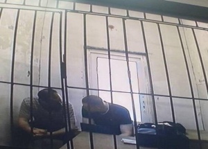 Бывшие инспекторы ДПС получили три года колонии за инцидент с погоней Двух...