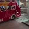 В Красногорске два второклассника угнали автобус и пошли на таран магазина с гаджетами