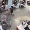В Канске полицейские задержали женщину, похищавшую алкоголь и сигареты для...