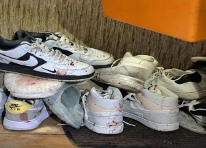 «Заперся с женой и ребенком»: в Новосибирске спасатели выломали дверь, чтобы спасти избитую женщину