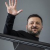 Зеленский поручил увеличить возраст украинцев, которые смогут подписать 