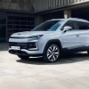 «Москвич» официально КРУЧЕ, чем Zeekr — «Москвич 3e» второй месяц подряд возглавляет продажи электромобилей в России.